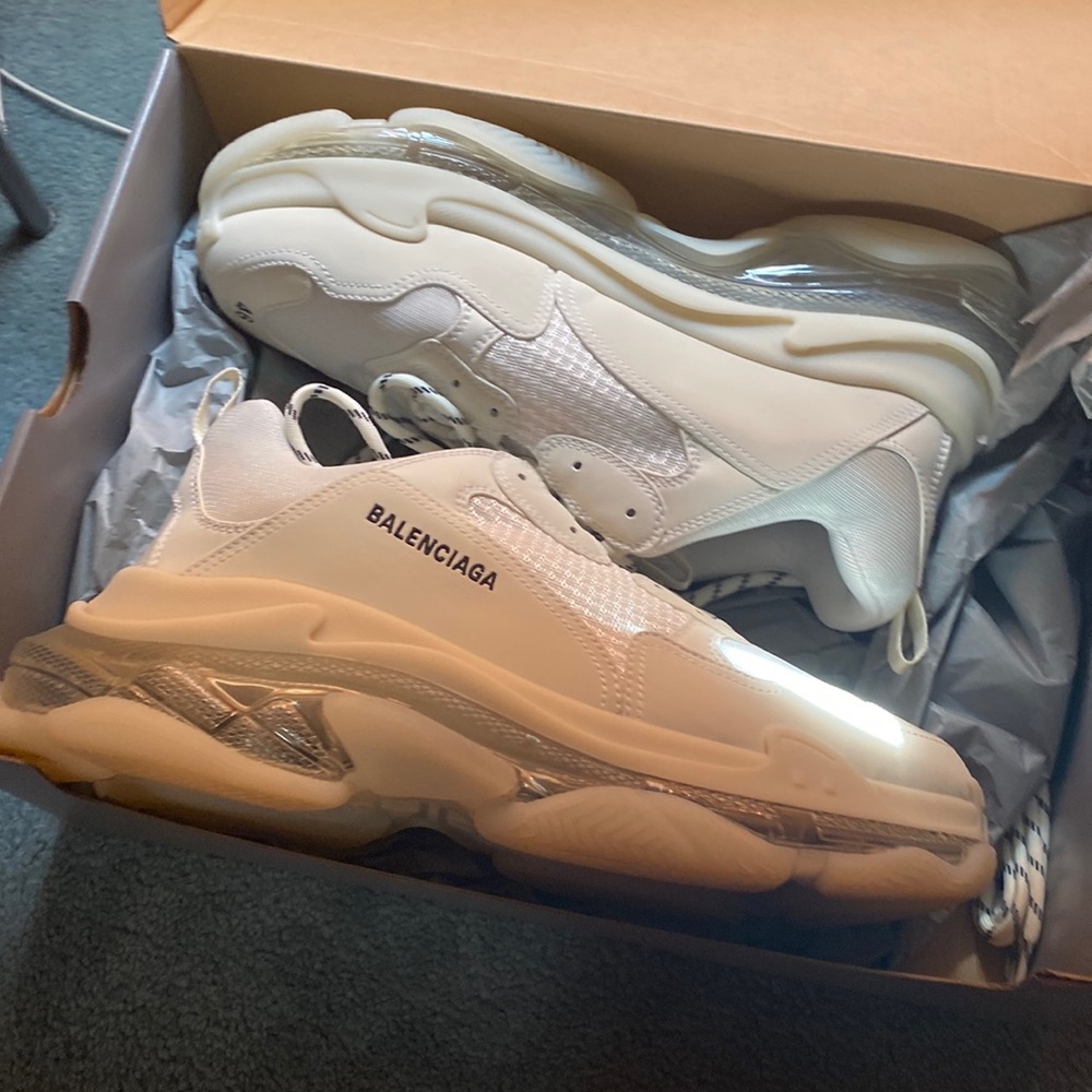 New balenciaga triple s cream white clear sole